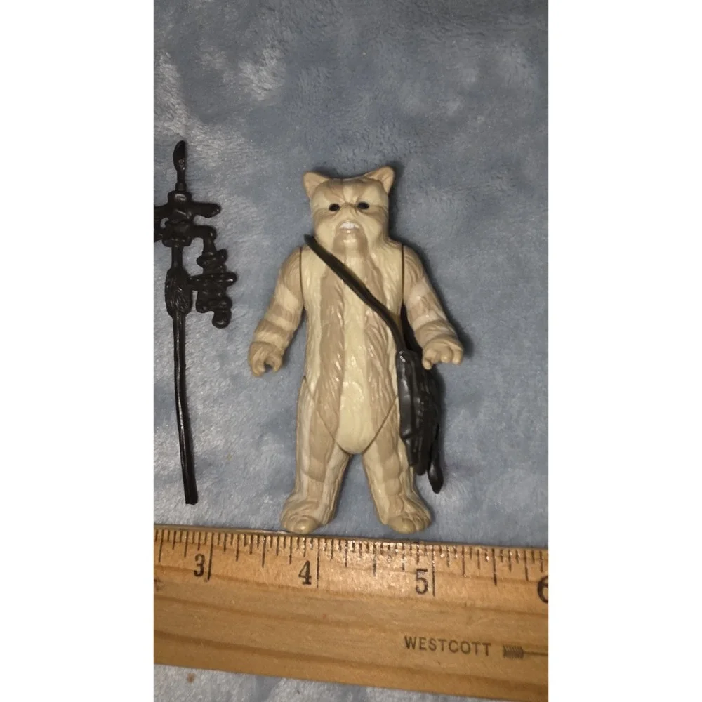 Vintage Kenner Star Wars Logray Ewok Medicine Man Action Figure COMPLETE